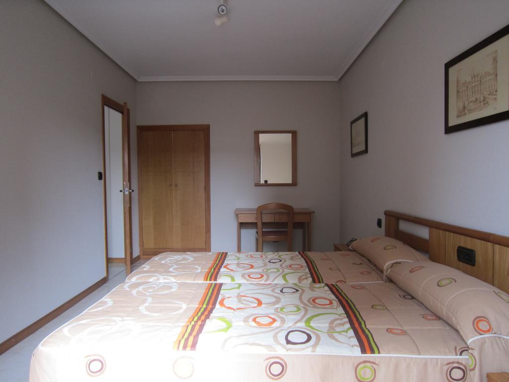 Apartamentos Laredo-Playa Стая снимка
