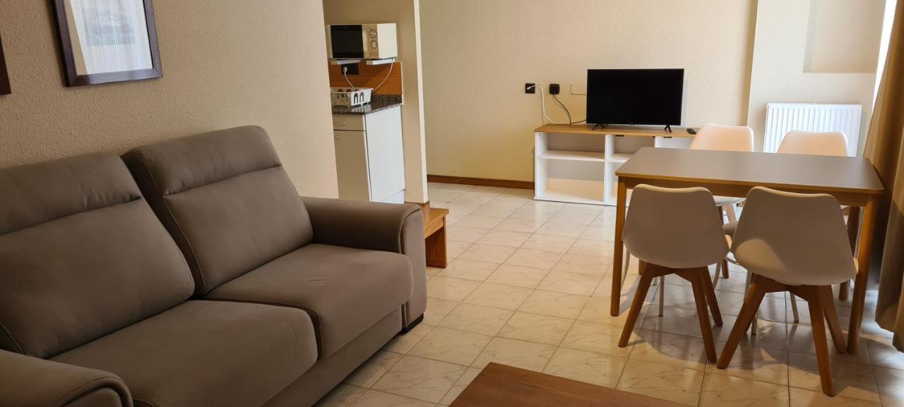 Apartamentos Laredo-Playa Екстериор снимка